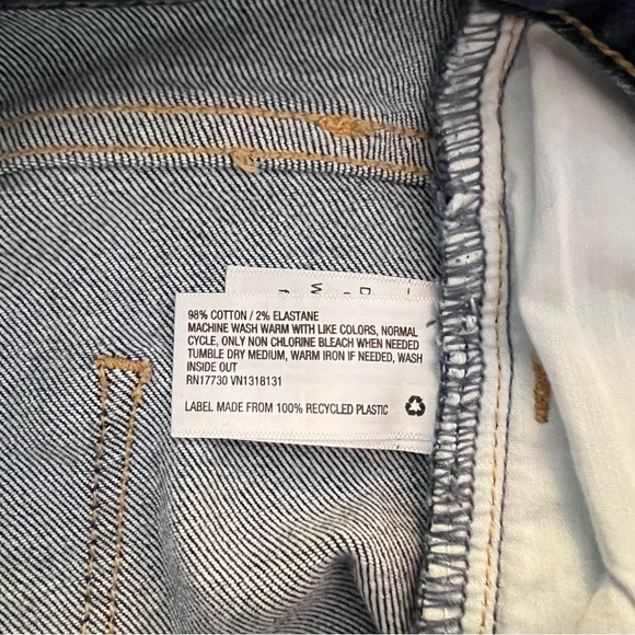 Universal Thread High Rise Straight Leg Jeans - Picture 9 of 9